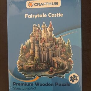 FAIRYTALE CASTLE PREMIUM WOOD JIGSAW PUZZLE. LG. 106 PCS. CRAFTHUB. LIKE NEW.